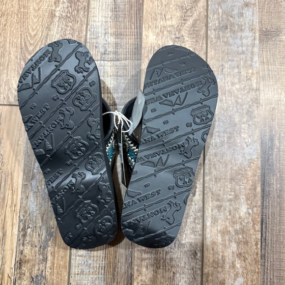 Montana West Womens Black Turquoise Concho Western Platform Flip Flops  Size 8 - Picture 2 of 6